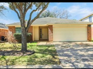 3327 Amber Meadow Dr, Katy, TX 77449