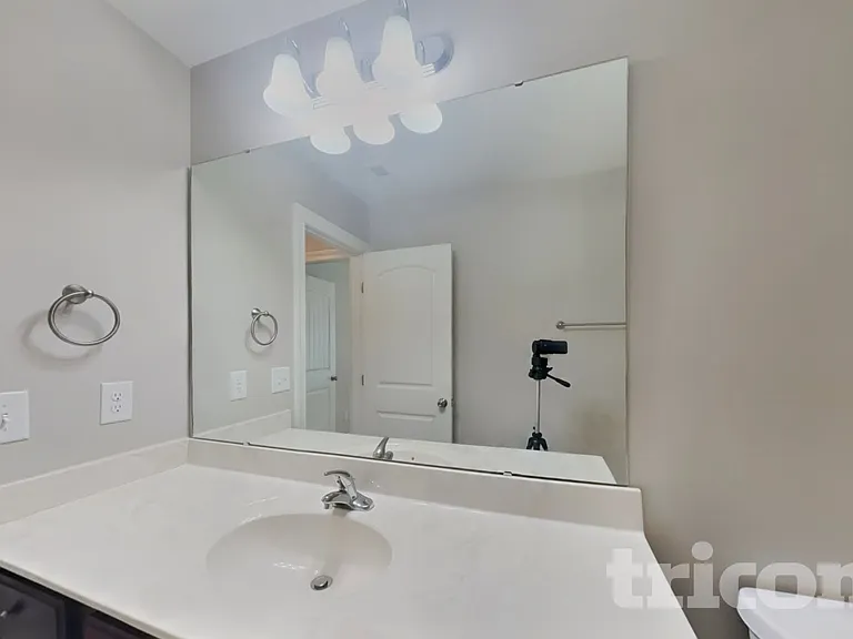 70 Hilldebrant Dr — Photo 14