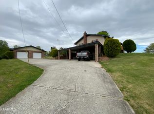 205 Ross Cemetery Rd, Rocky Top, TN 37769