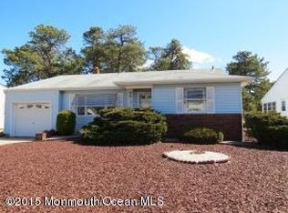 6 Whitaker Dr, Toms River, NJ 08757