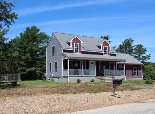 294 Charge Pond Rd, Wareham, MA 02571