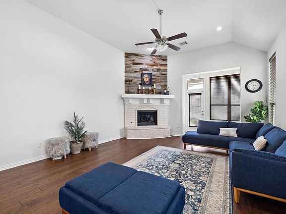3rd image of 27131 Ashley Hills Ct