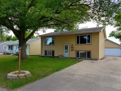 1209 21st St S, Fargo, ND, 58103