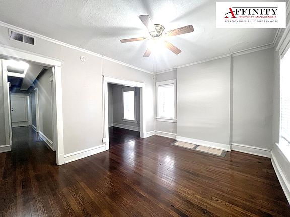 3rd image of 21 E 32nd St APT 2W
