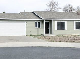 2128 S 64th Ave, Yakima, WA 98903