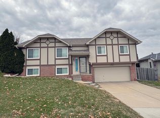 7732 S 71st Ave, La Vista, NE 68128