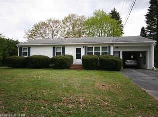 31 Pond Rd, Lewiston, ME 04240