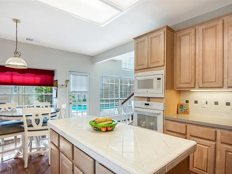14115 Heatherhill Pl — Photo 17