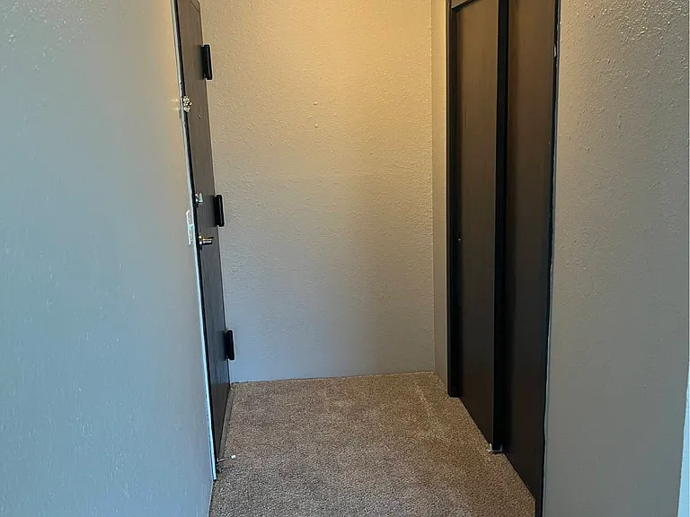 Front entrance to a unit at Whispering Isle.