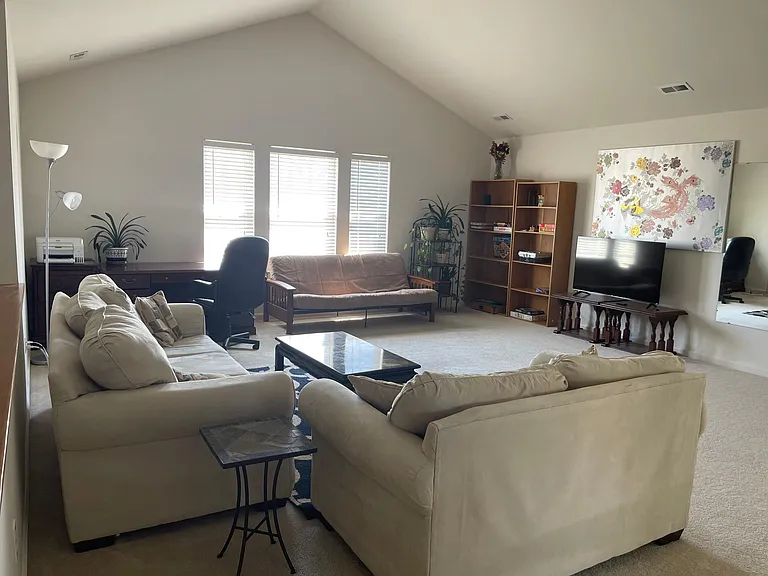 10449 Anzeiger Ave — Photo 6