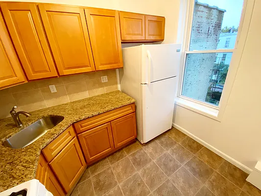 Rented by Brooklyn Property Group LLC | media 30