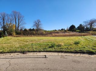 LOT 14 Wyndemere Ct, Pewaukee, WI