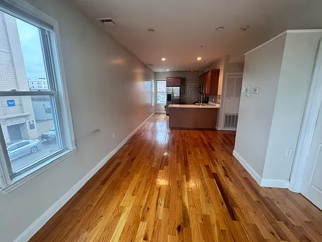 136 K St #2 — Photo 10