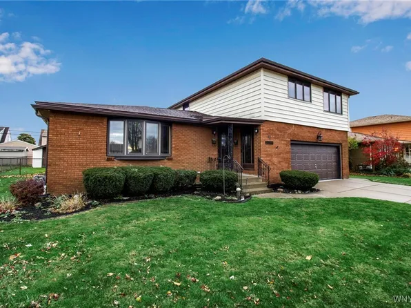 30 Sunrise Dr, Buffalo, NY 14219