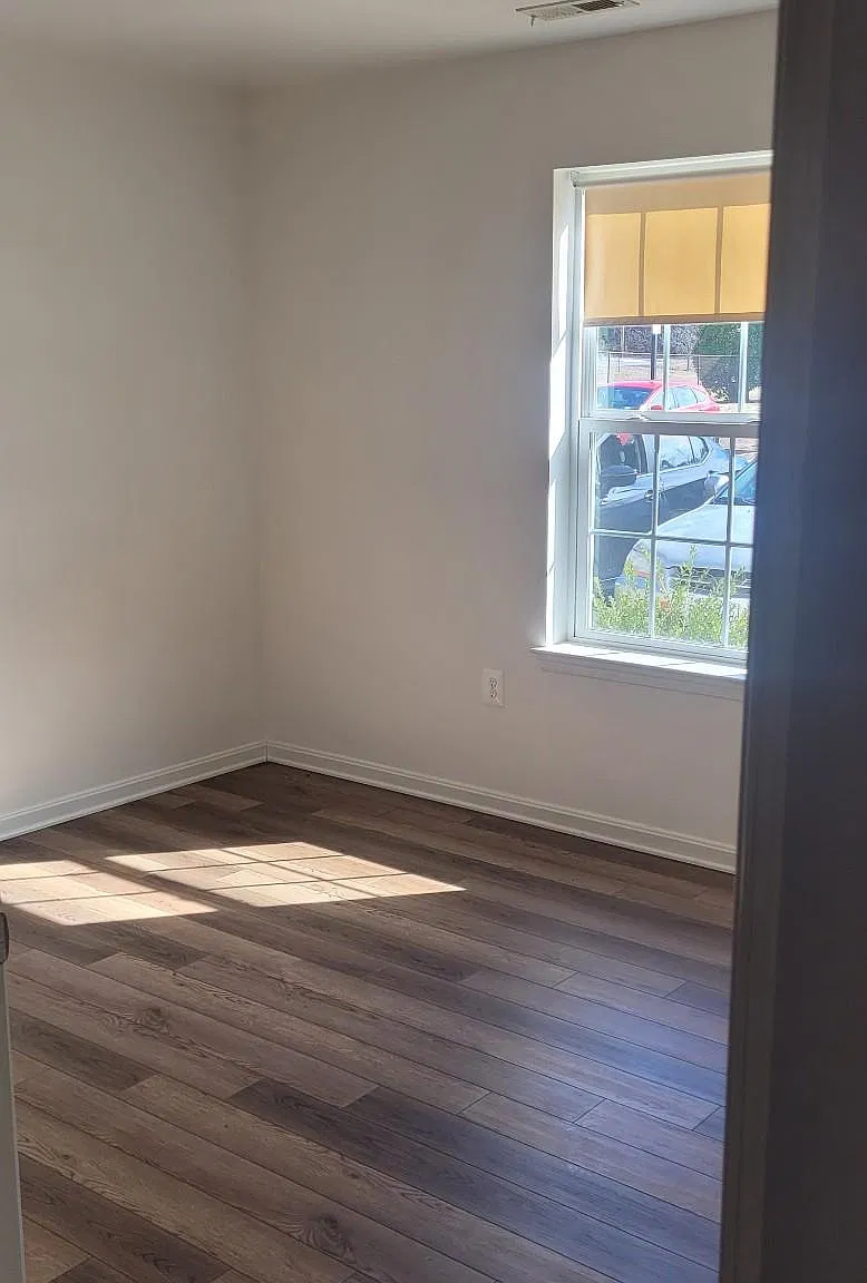 2 bed, 800 sqft, $1,450 — Photo 3