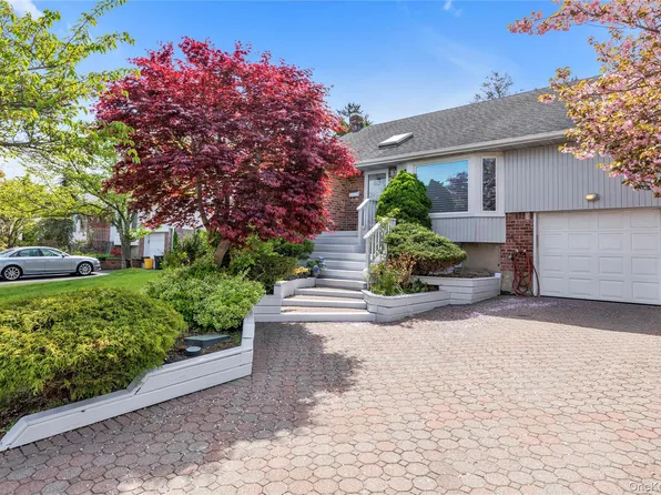 37 Sullivan Drive, Jericho, NY 11753