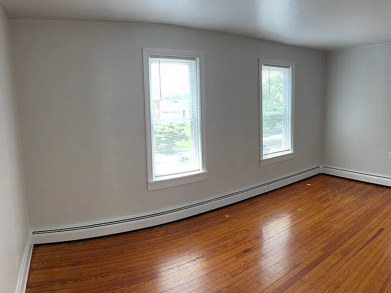 225 W Main St Apt 4 — Photo 17