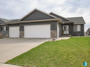1908 S Shaw Ave, Sioux Falls, SD 57106