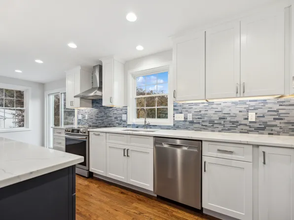 20 Brentwood Drive, Cheshire, CT 06410