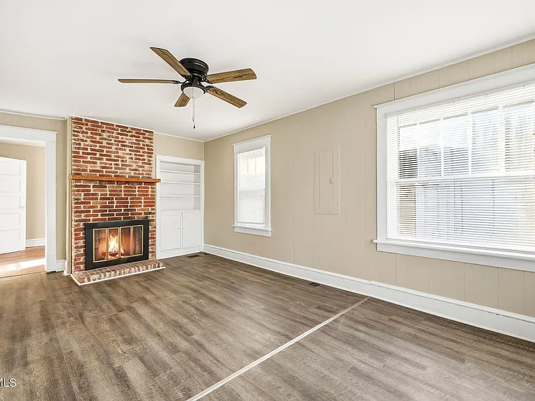 1217 Kentucky Ave — Photo 15