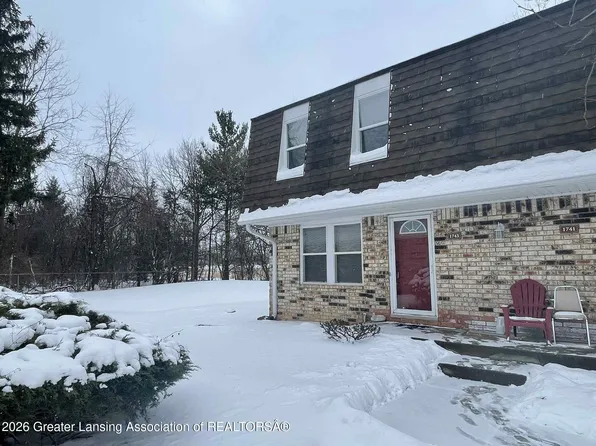 1743 Maisonette Dr, Lansing, MI 48911