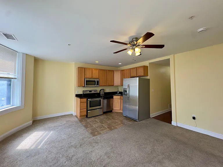 2210 N Charles St — Photo 13