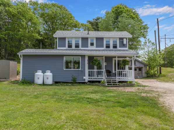 133 Middlesex Road, Topsham, ME 04086