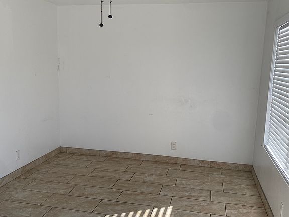 2nd image of 468 S Anza St
