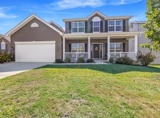 1718 Ridgeway Trl, Fenton, MO 63026