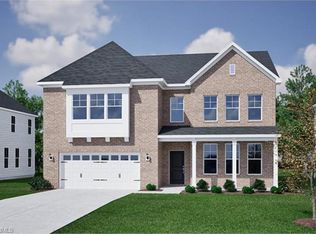 4580 Hanes Lake Dr, Winston Salem, NC 27106