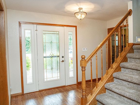 5th image of 1202 Bridle Spur Ct