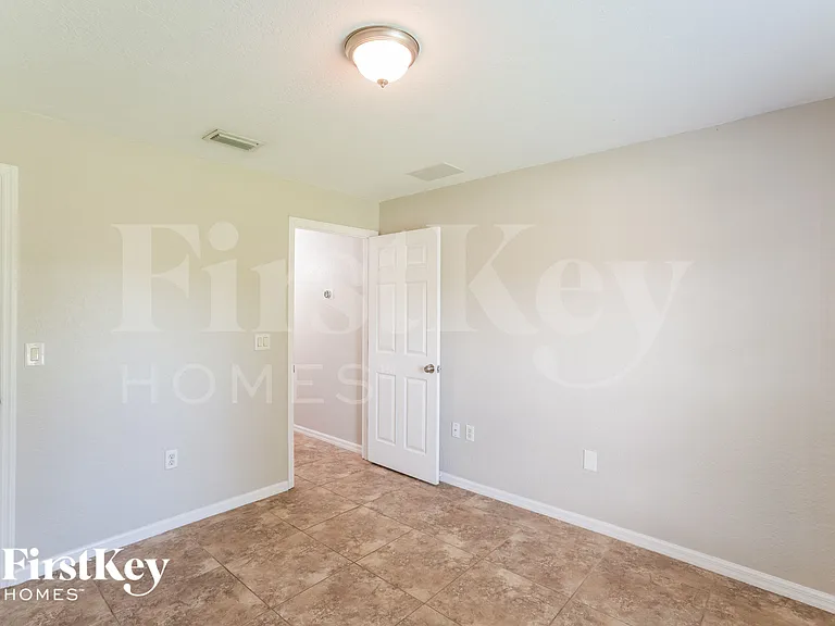3102 Lucaya Ave — Photo 14