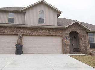 605 Sugarmill Ct, Ozark, MO 65721