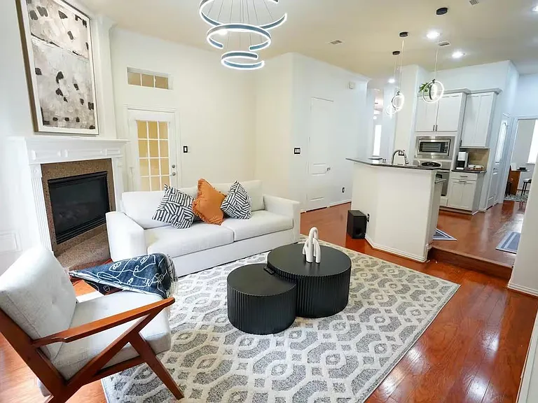 5625 Dolores Place Ln #B — Photo 3