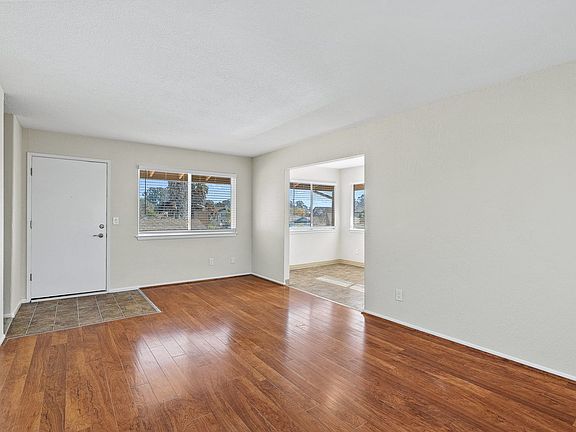 5th image of 1785 Halterman Ave #4