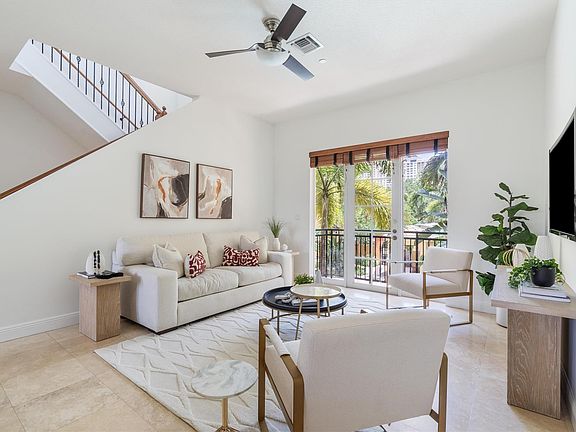 2nd image of 506 SE 7th Street #304