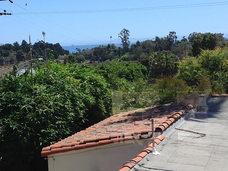 Scenic Dr — Photo 11