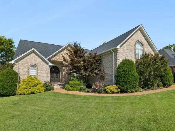 402 Five Oaks Blvd, Lebanon, TN 37087