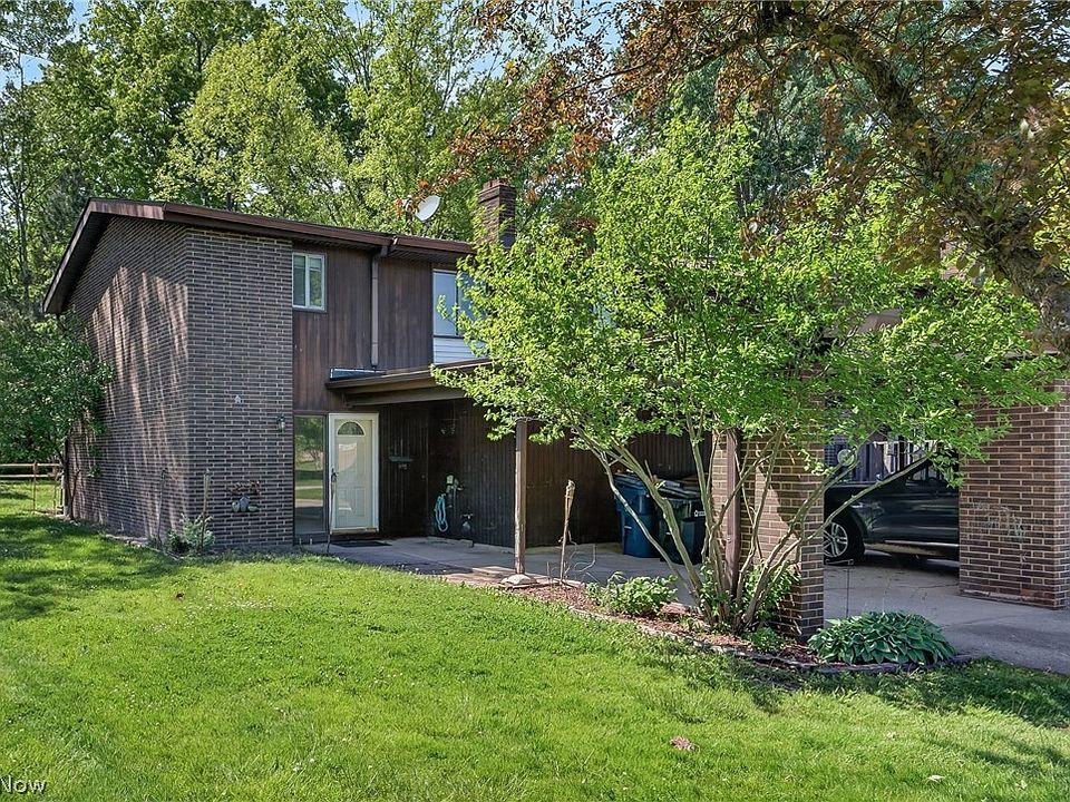 1st image of 9582 Fernwood Dr
