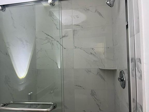 3rd image of 1821 Vine St #0