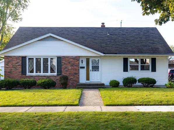 1717 E Lindbergh St, Appleton, WI 54911