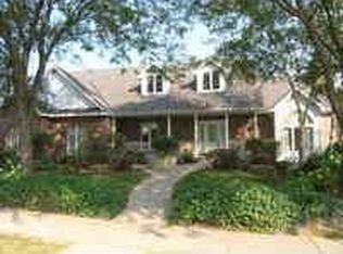 2604 Hacienda Dr, Dubuque, IA 52002