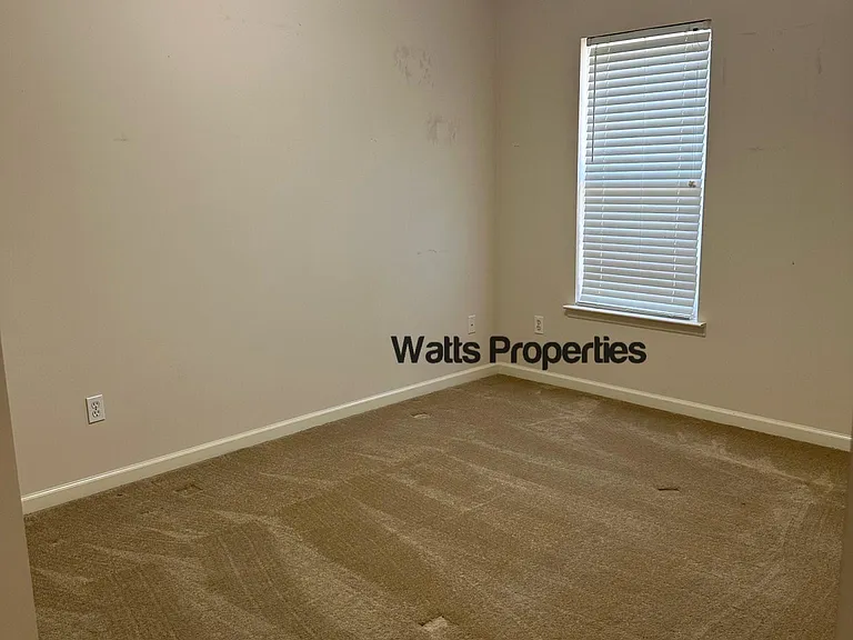 218 Briar Cir — Photo 8