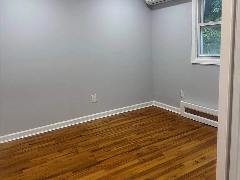 302 Oakford St — Photo 21