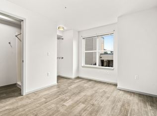 3266 SW Avalon Way #E401, Seattle, WA 98126