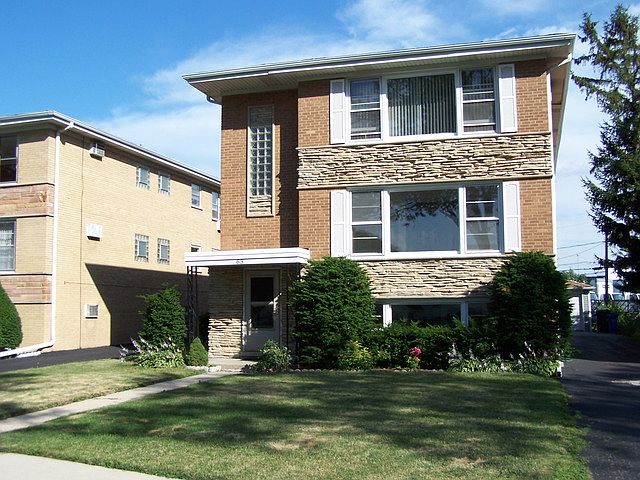 1st image of 65 Dover Dr