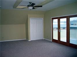 2nd image of 4622 Main St