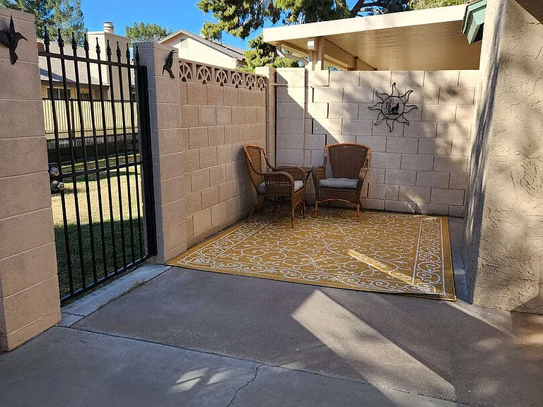 N 45th Ave — Photo 4