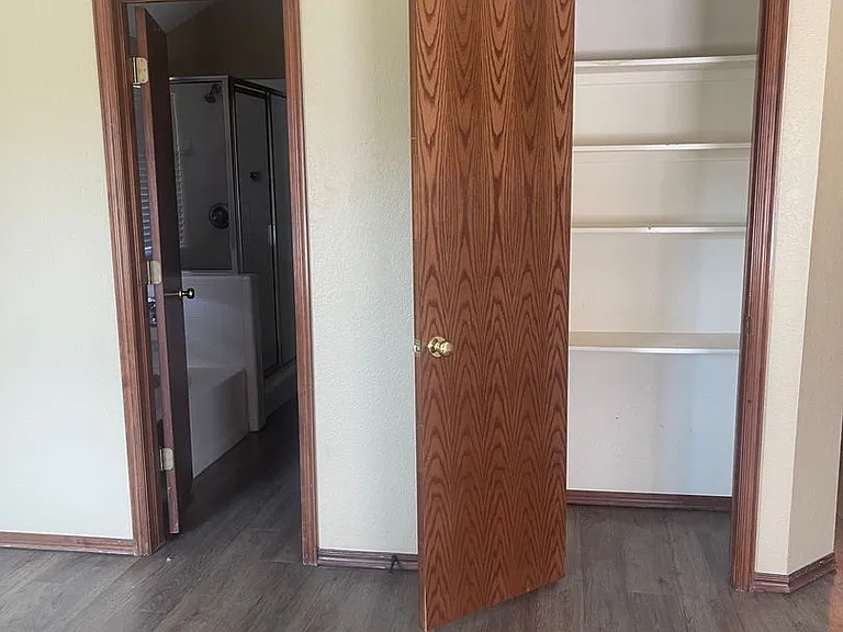 213 Pinafore Dr — Photo 19