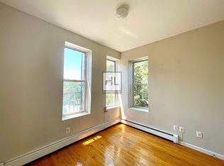 476 Onderdonk Ave #2A, Ridgewood, NY 11385